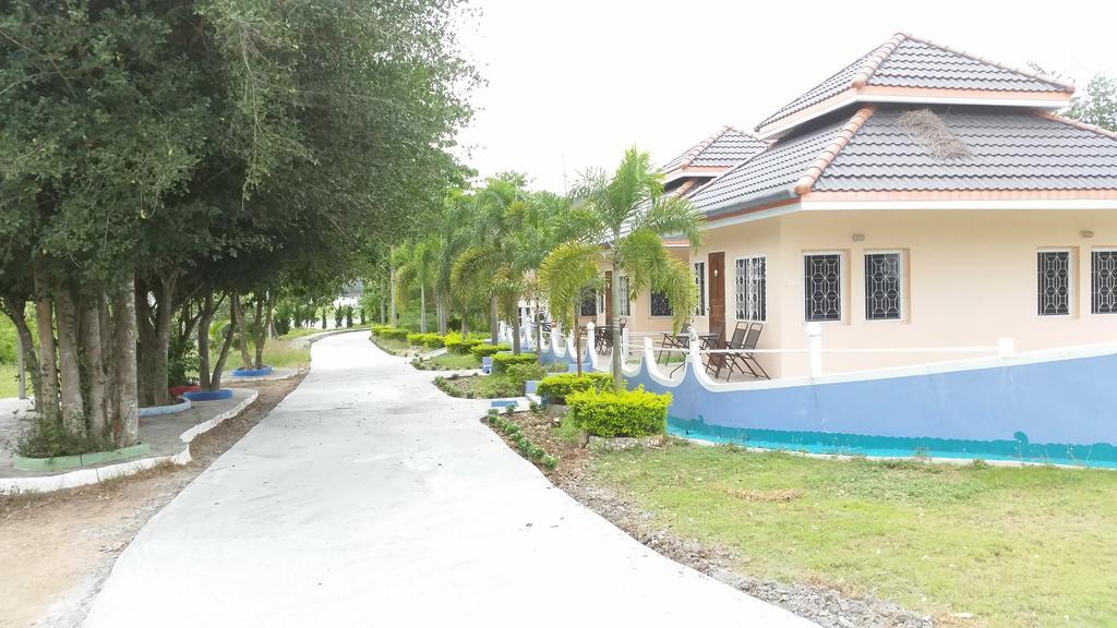 Phloenlom Chomdao Ban Kha Exterior photo